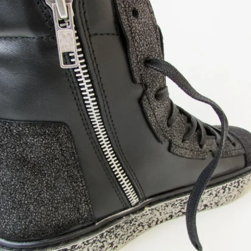 Boots Amnesia