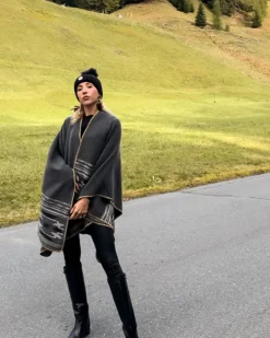 Cape Poncho Graz