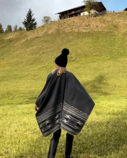 Cape Poncho Graz