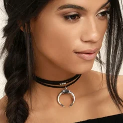 Choker Half Moon
