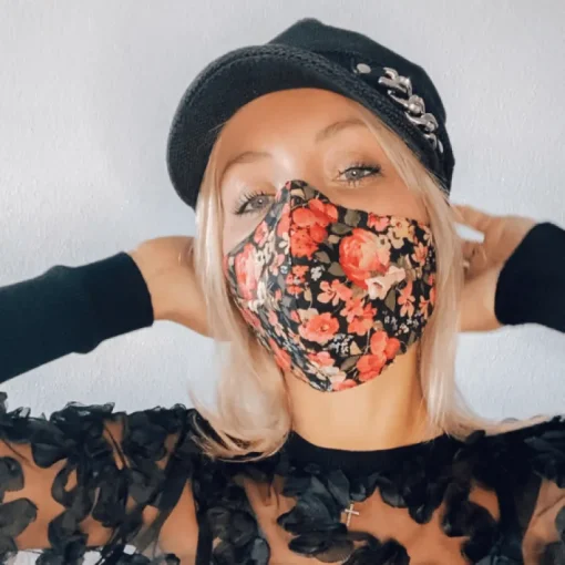 Community Maske Winter Garden