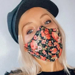 Community Maske Winter Garden