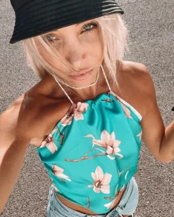 Crop Top Flower Dance