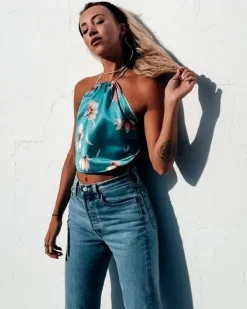 Crop Top Flower Dance