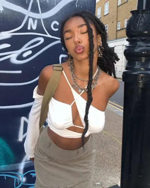 Cut-Out Hollow Shirt Versus