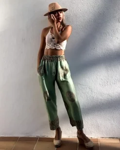 Grüne Goa Om Hose Sacred