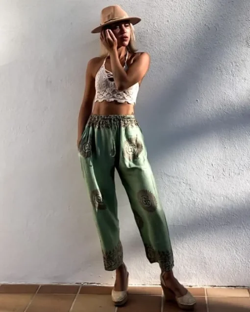 Grüne Goa Om Hose Sacred