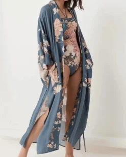 Kimono Pavo Flowers