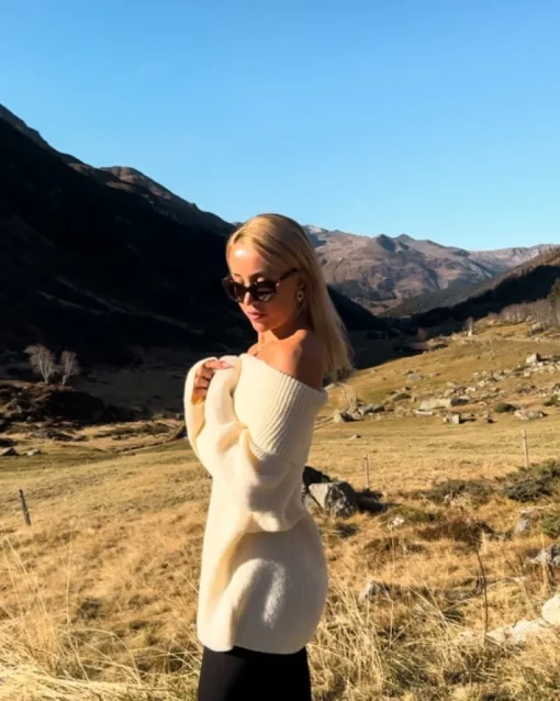 Langer Schulterfreier Pullover Meribel