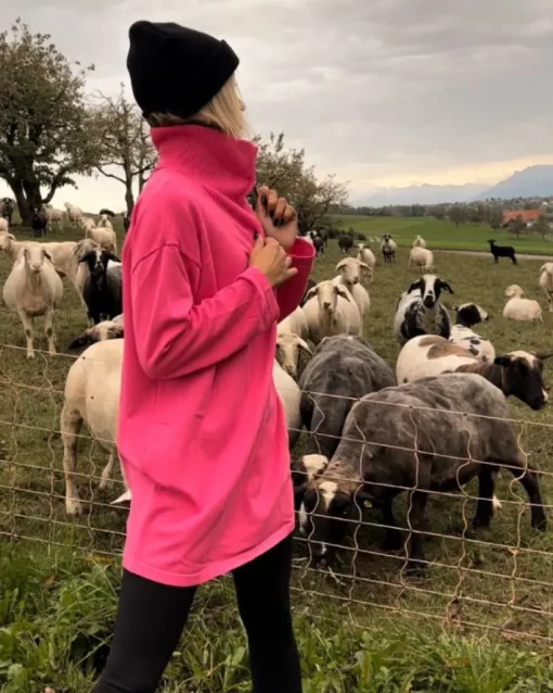 Oversize Pullover Hoodie Noemi