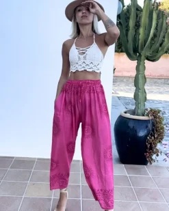 Pink Goa Hose Mindful