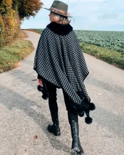 Poncho Cape Pompom Chic