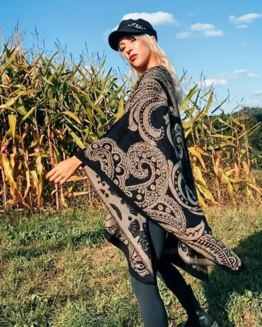 Poncho Capes Jelena