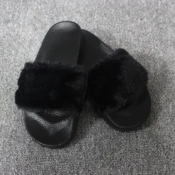Sandalen Fluffy