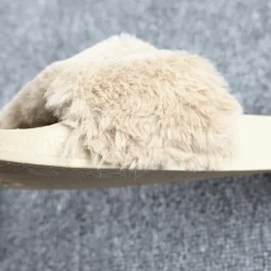Sandalen Fluffy