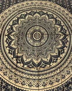 Schwarzes XXL Tuch Moonlight Mandala
