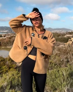 Stillvolle Kuschel Jacke Minka