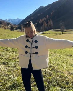 Stillvolle Kuschel Jacke Minka