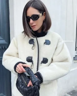 Stillvolle Kuschel Jacke Minka